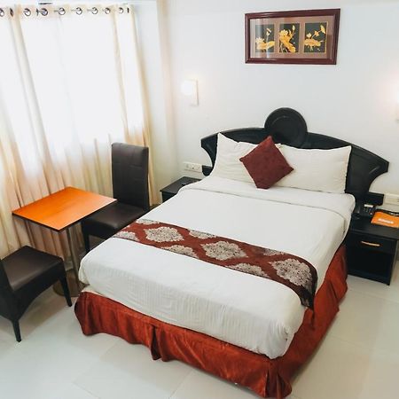 Chothys Park Thiruvananthapuram Exterior photo